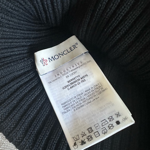 Moncler wool black beanie hat (unisex) - Picture 3 of 4